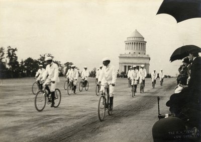 Radfahrer auf Riverside Drive, in der Nähe von Grant